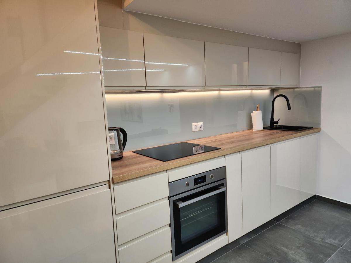 K21 "The Good Shepherd" Apartment บูดาเปสต์ ภายนอก รูปภาพ