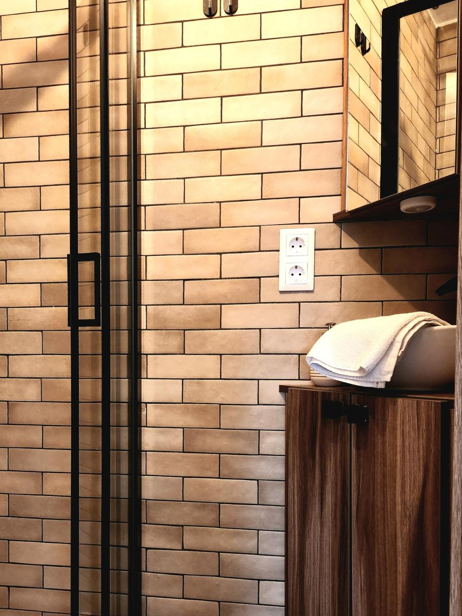 K21 "The Good Shepherd" Apartment บูดาเปสต์ ภายนอก รูปภาพ